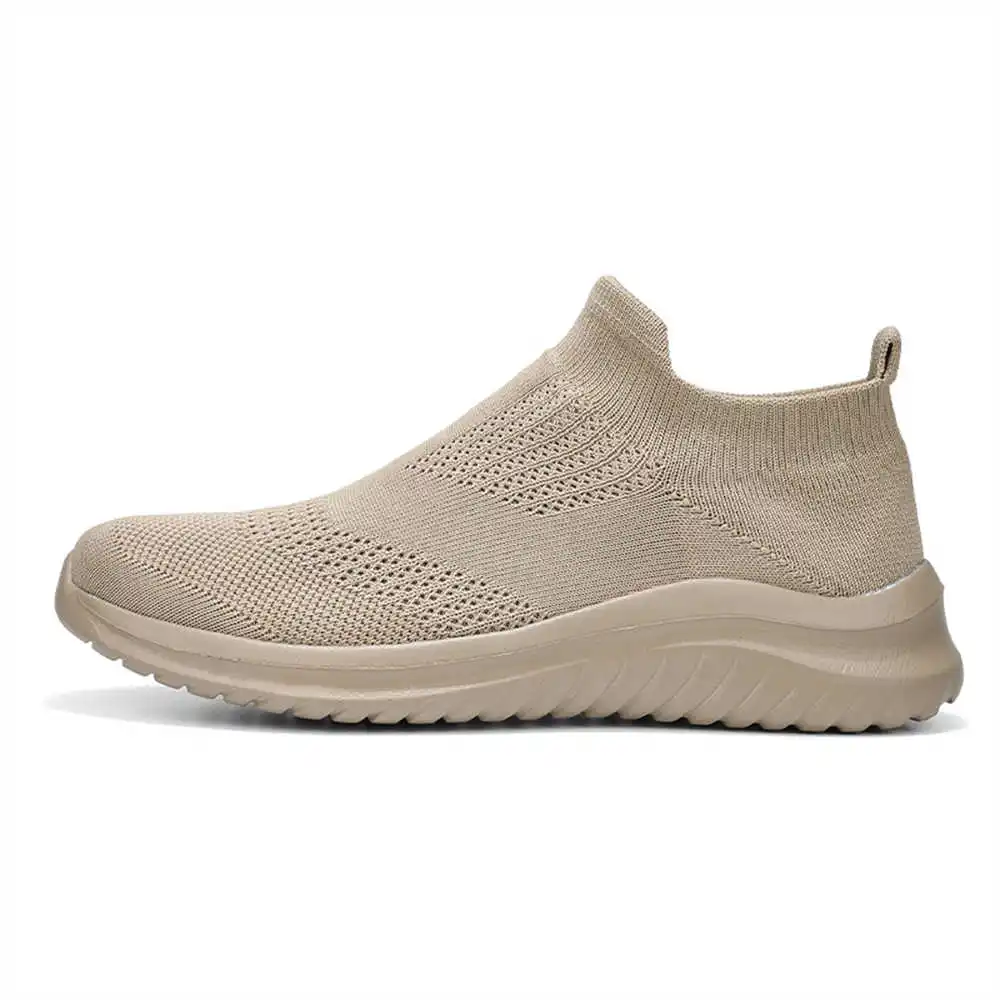 Beige Zachte Nieuwe Nieuwighei - Men'S Fashion At 40 recensie en prijs
